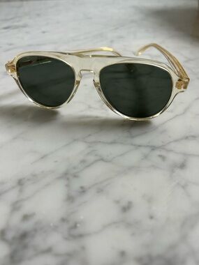 Illesteva aviator style sunglasses